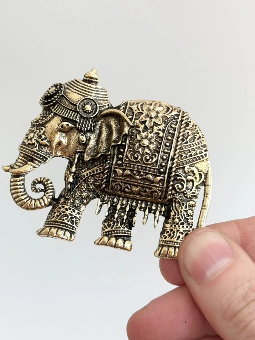 Maharaja Intricate Gold Toned Elephant Figural Textured Vintage Inspired Brooch